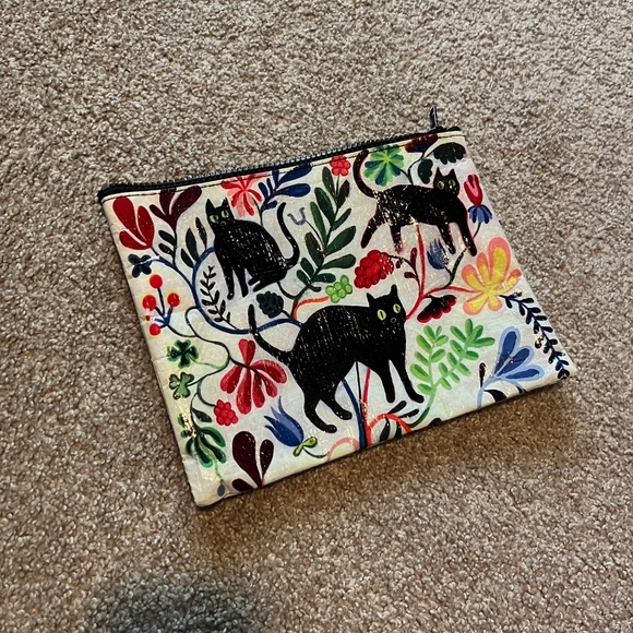 Set of 3 Blue Q Zippered Recycled Material Floral Zip Pouches - Picture 6 of 8